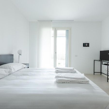 Porta Nuova Bright And Roomy Flat Milán Exterior foto